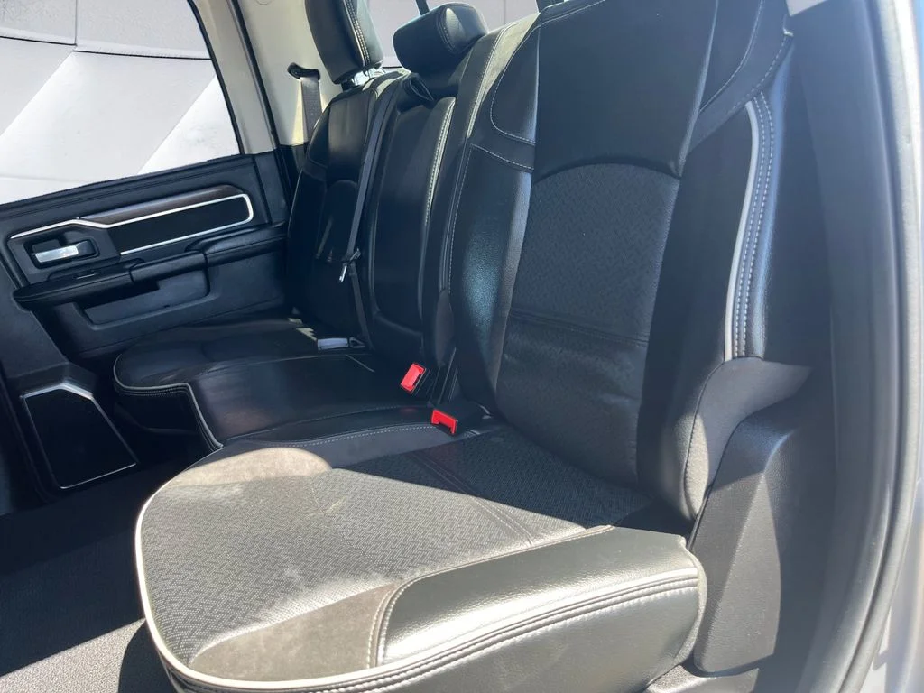 Used 2024 Silver Ram Laramie image 18