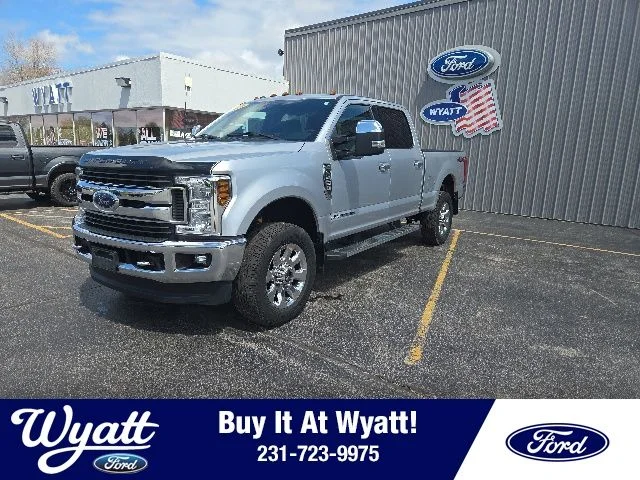 2019 Ford F-250 XLT 4x4 Crew Cab 160 in's photo