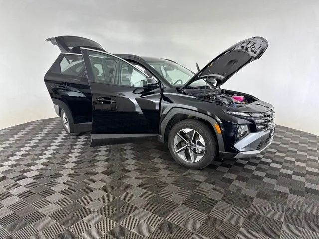 Used 2026 Gray Hyundai SEL Convenience image 16