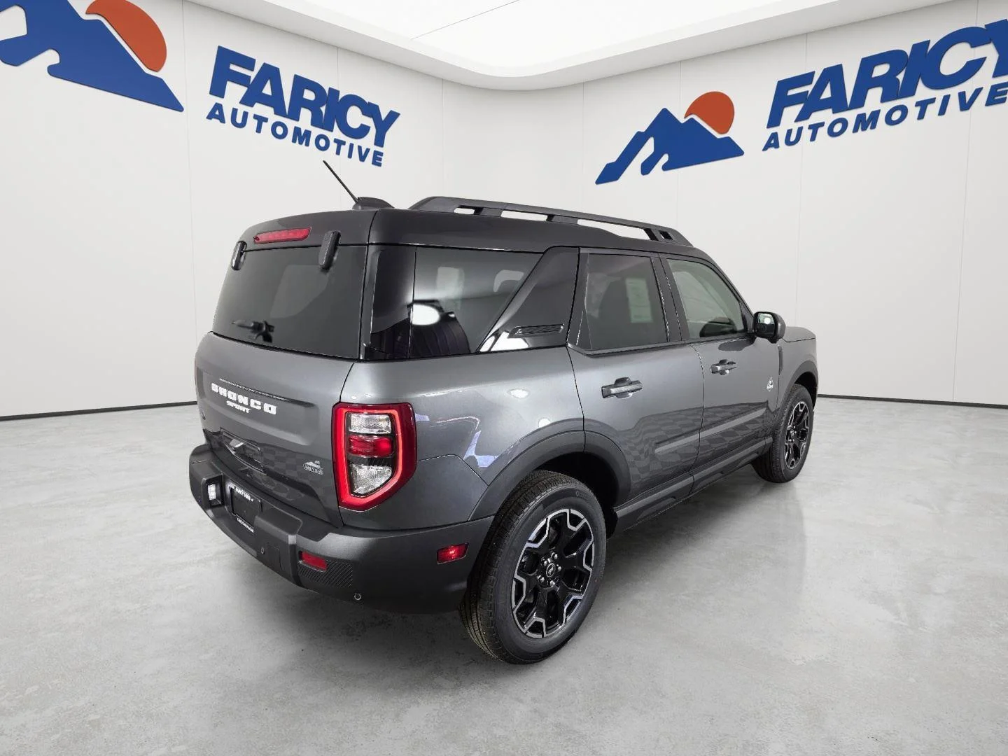 Used 2025 Carbonized Gray Metallic Ford Outer Banks image 9
