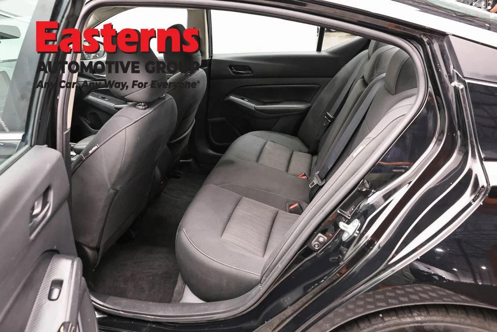 Used 2025 Black Nissan 2.5 SV image 20