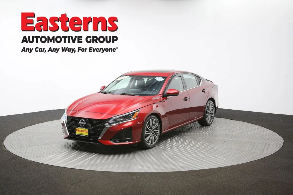 Used 2023 Red Nissan 2.5 SL image 55