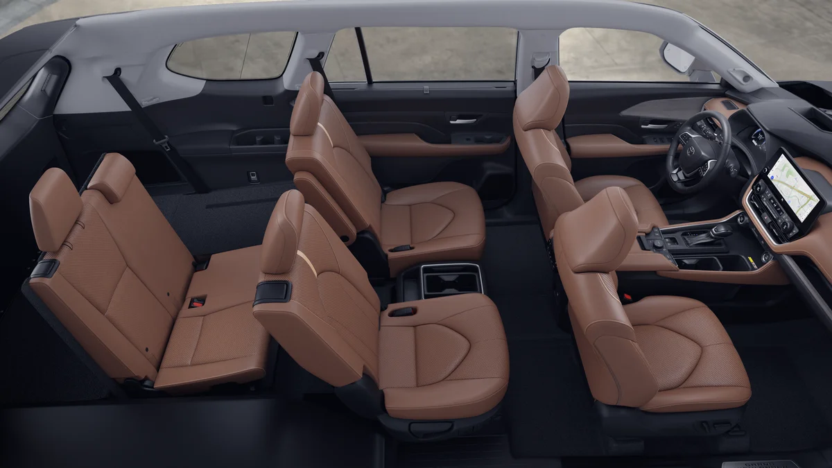 New 2026 Wind Chill Pearl Toyota Platinum image 22