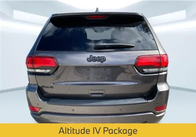 Used 2019 Gray Jeep Altitude image 5
