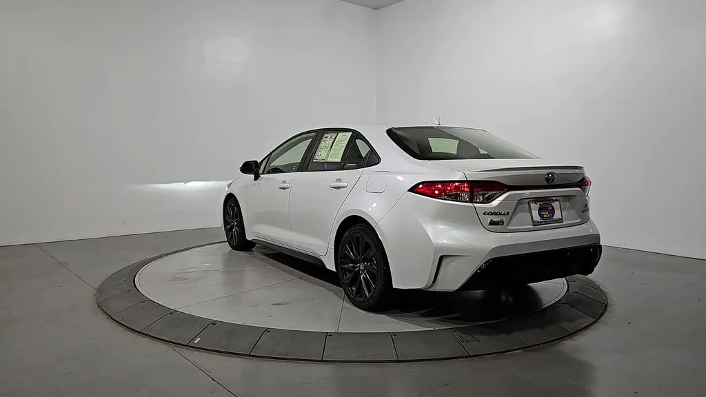 Used 2024 Pearl Toyota SE image 3