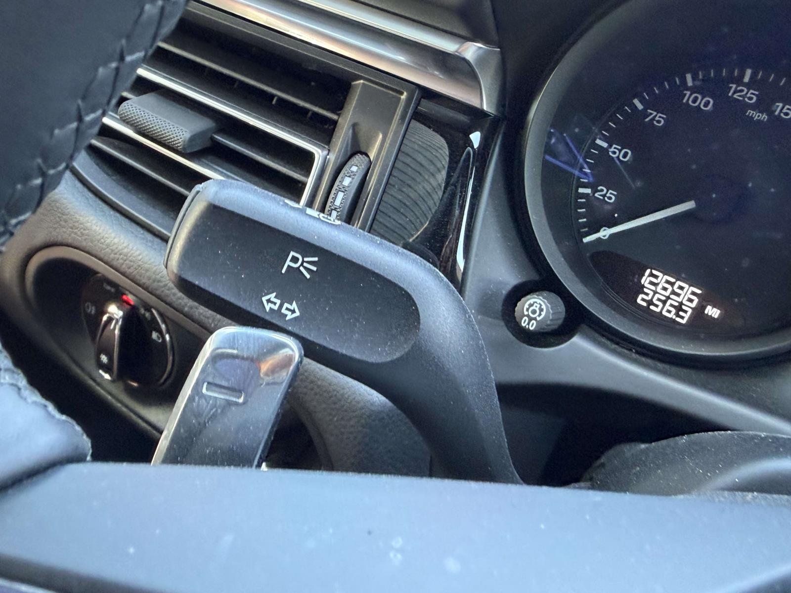 Certified Used 2024  Porsche  image 29