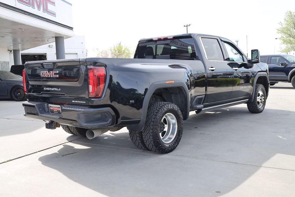 Used 2022 Onyx Black GMC Denali image 6