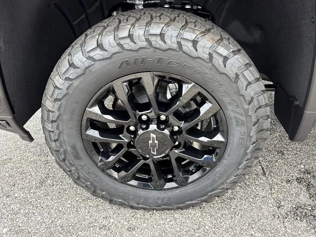 2026 Chevrolet Silverado 2500 HD LTZ - Photo 9