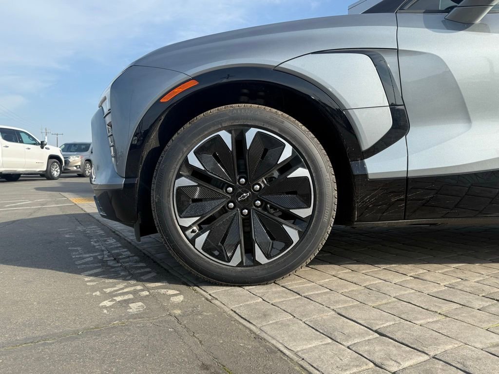 2026 Chevrolet Blazer EV RS - Photo 4