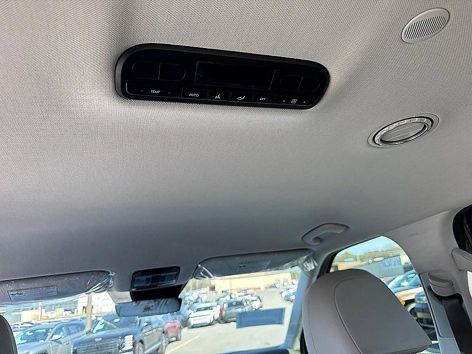 New 2026 Ecotronic Gray Pearl Hyundai SEL FWD image 7