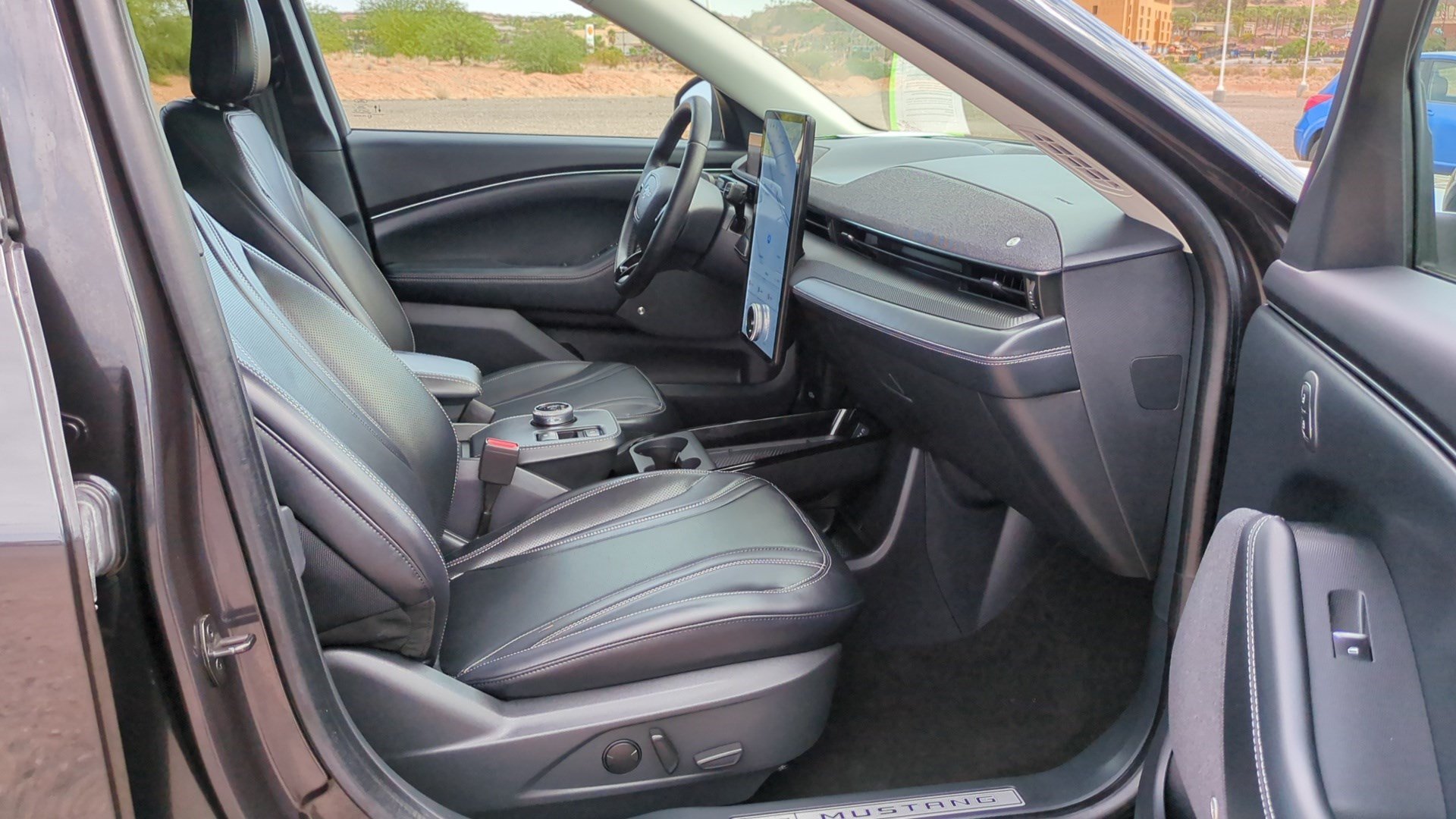 Used 2022 Gray Metallic Ford Premium image 30
