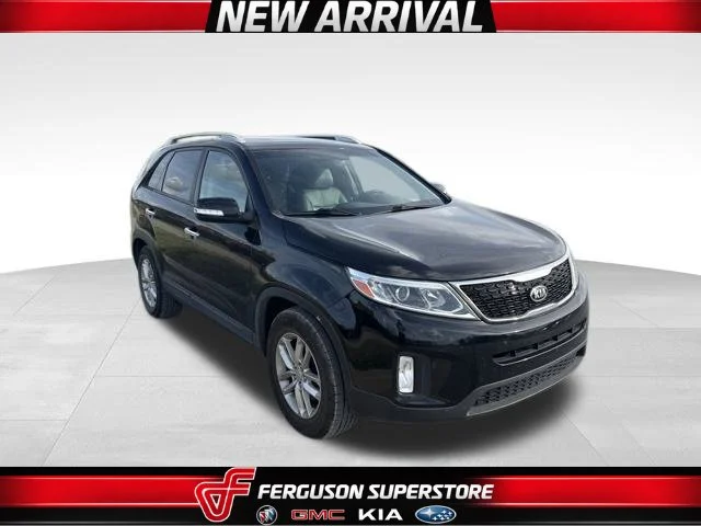 Used 2015 Black Kia LX image 1