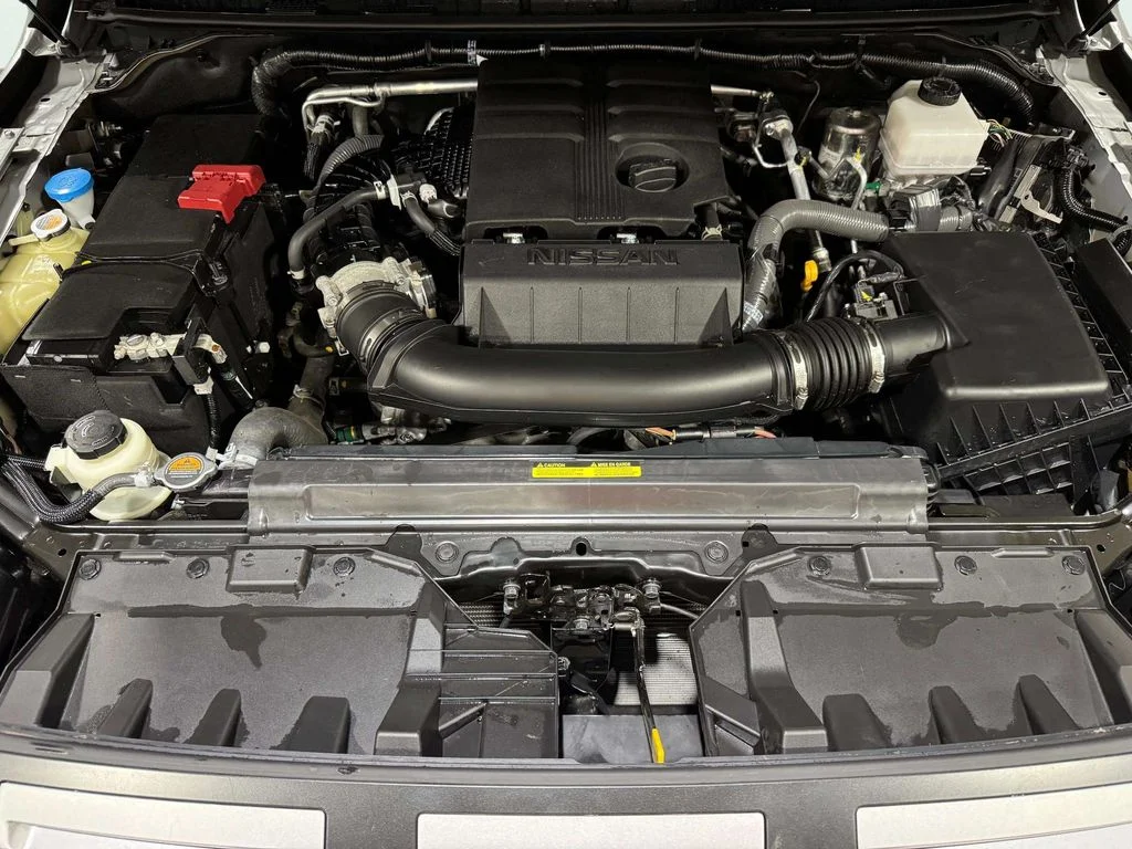Certified Used 2025 Boulder Gray Pearl Nissan PRO-4X image 31