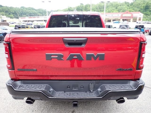 New 2026 Molten Red Pearl-Coat Exterior Paint RAM Big Horn/Lone Star image 4