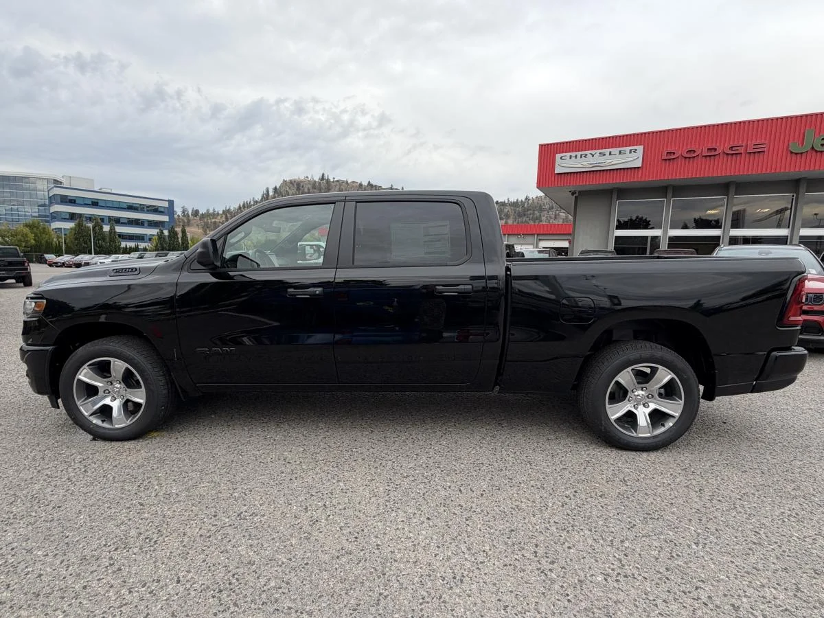 New 2027 Black RAM Express image 3