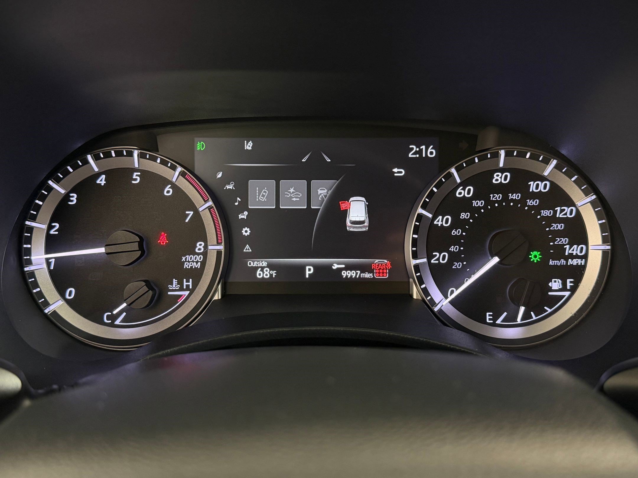 2024 Toyota Highlander LE - Photo 18