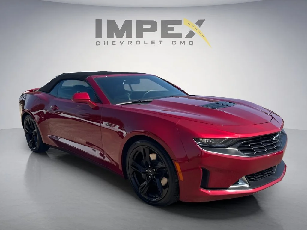 Used 2023 RADIANT RED TINTCOAT Chevrolet LT1 image 8