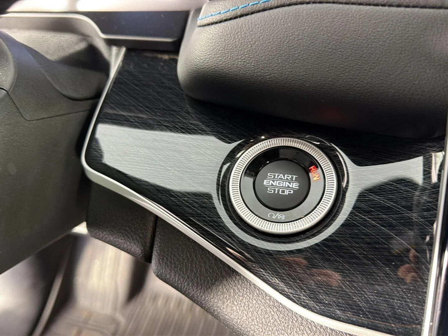 Used 2023 Bright White Clearcoat Jeep Trailhawk image 30