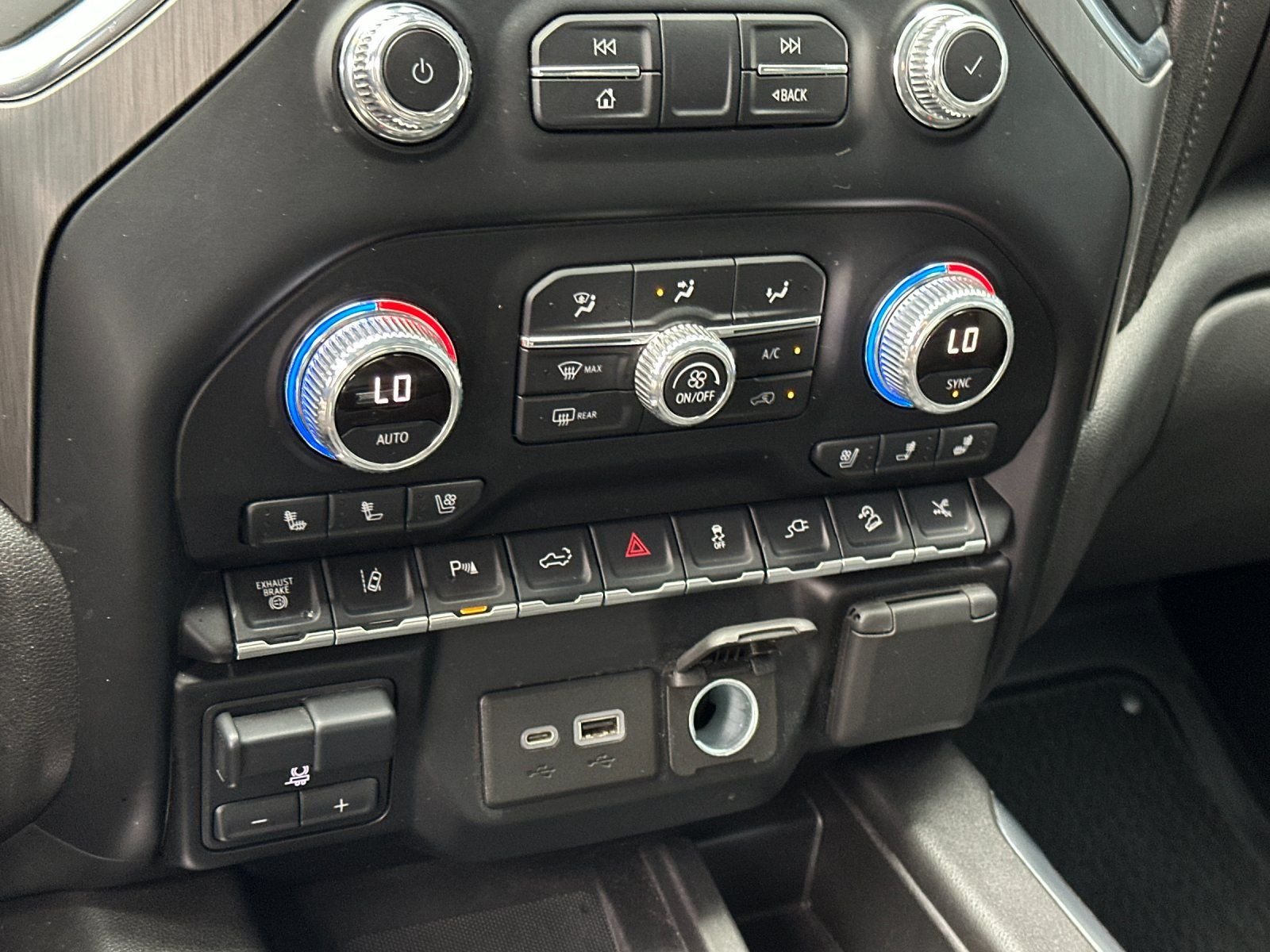 Used 2022 Ebony Twilight Metallic GMC Denali image 18
