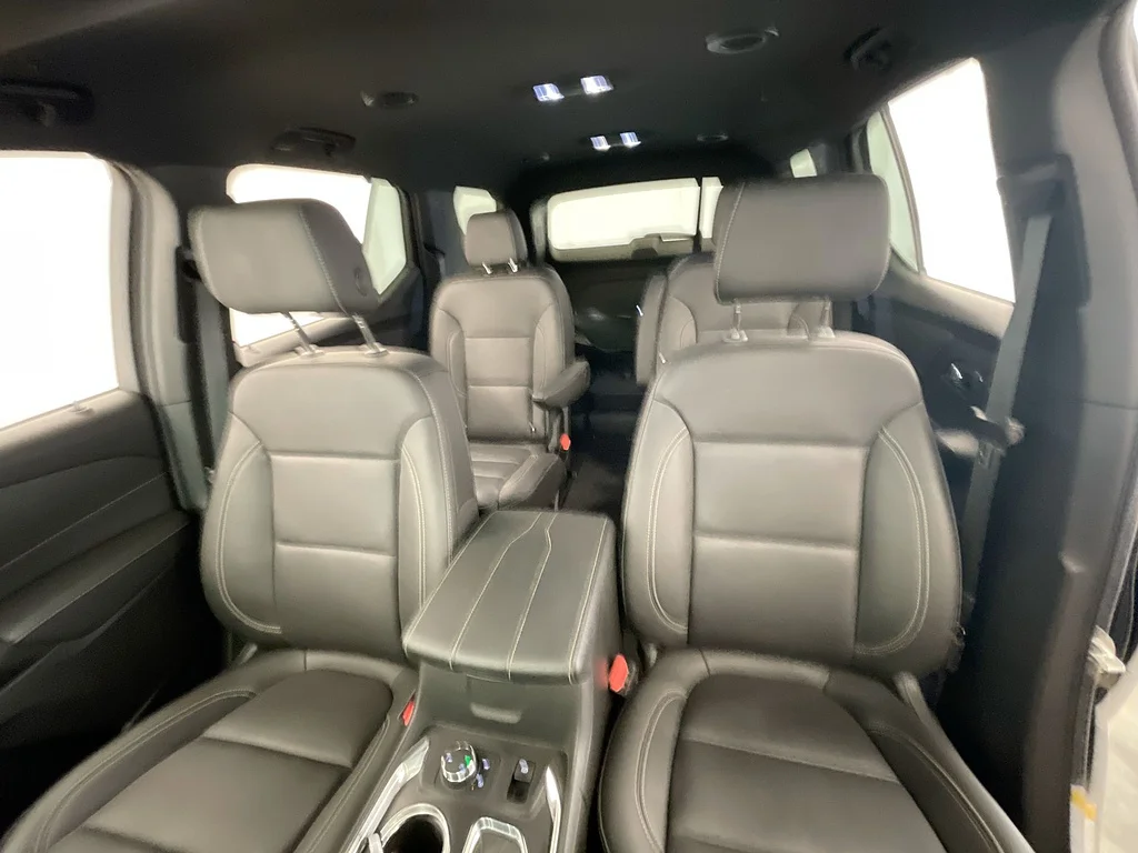 Used 2023 Mosaic Black Metallic Chevrolet LT Leather image 20