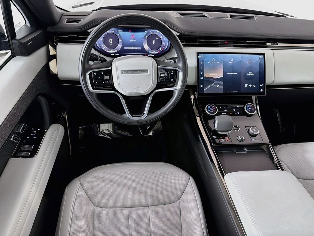 Used 2023 Portofino Blue Metallic Land Rover SE image 24