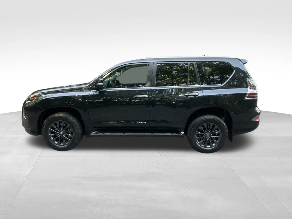 Used 2023 Black Lexus 460 image 2