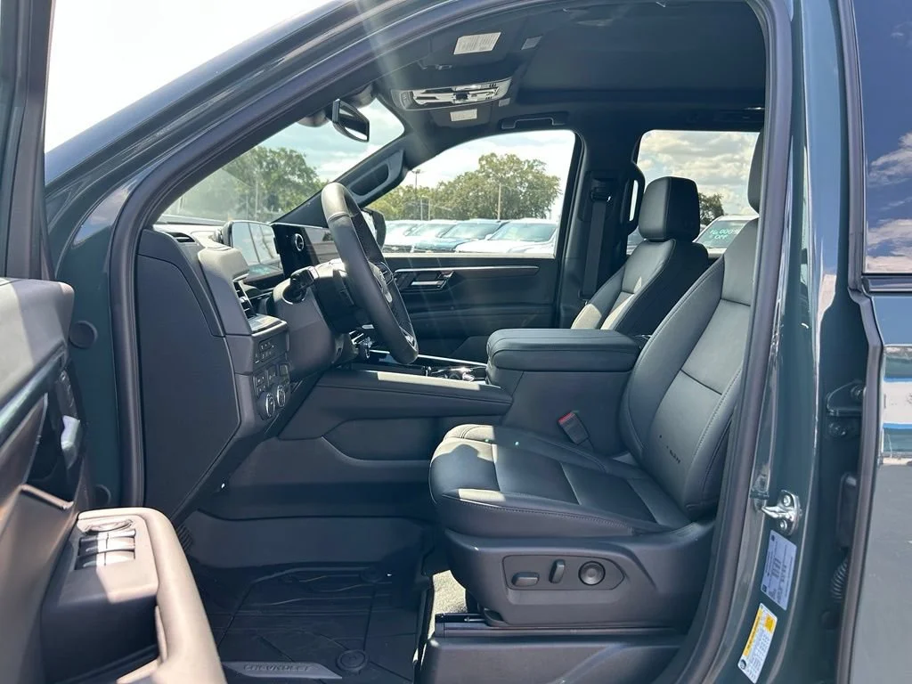 New 2026 Cypress Gray Chevrolet Z71 image 17