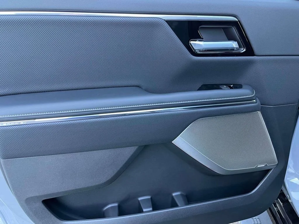 2025 GMC Sierra EV Denali - Photo 16