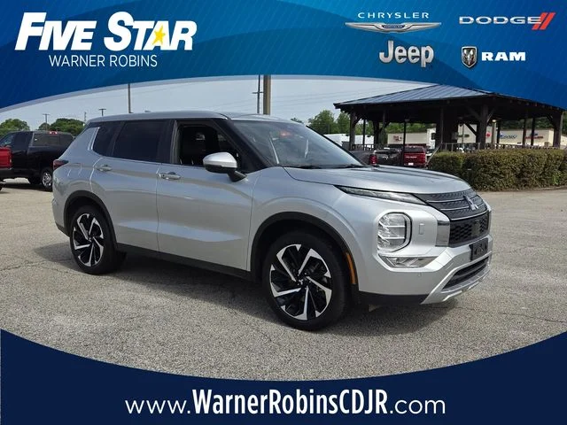2024 Mitsubishi Outlander SE S-AWC's photo