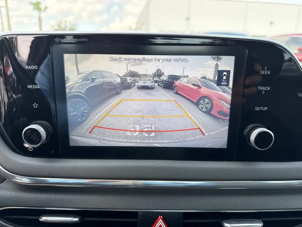 Used 2020 Gray Hyundai SEL Plus image 28