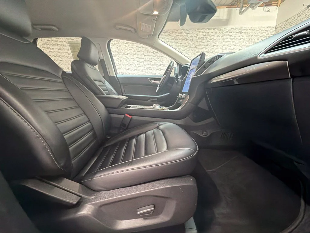 Used 2024 Silver Metallic Ford SEL image 12