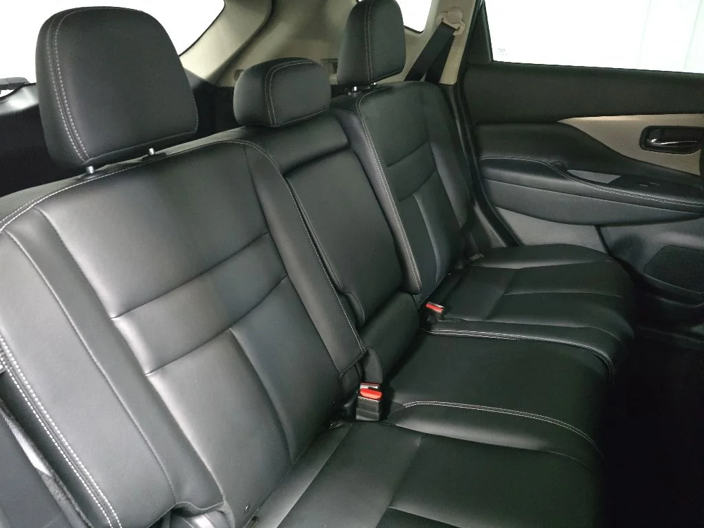 Used 2024 Gray Nissan SV image 17