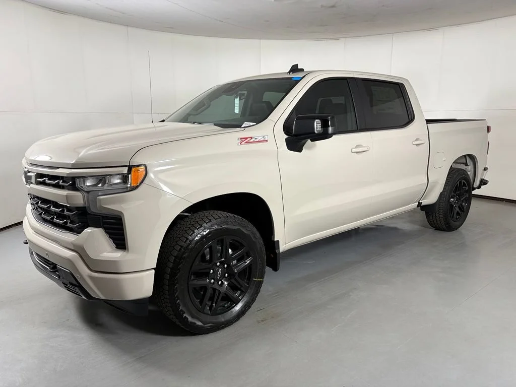 New 2026 White Sands Chevrolet RST image 5