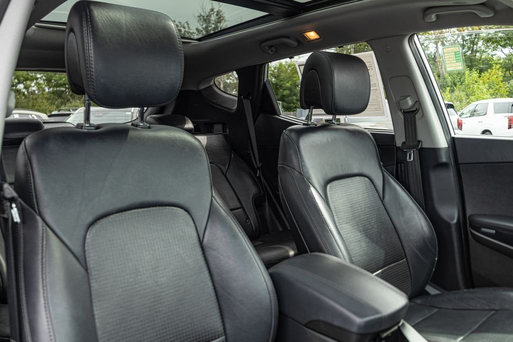 Used 2015 Silver Hyundai 2.0T image 36
