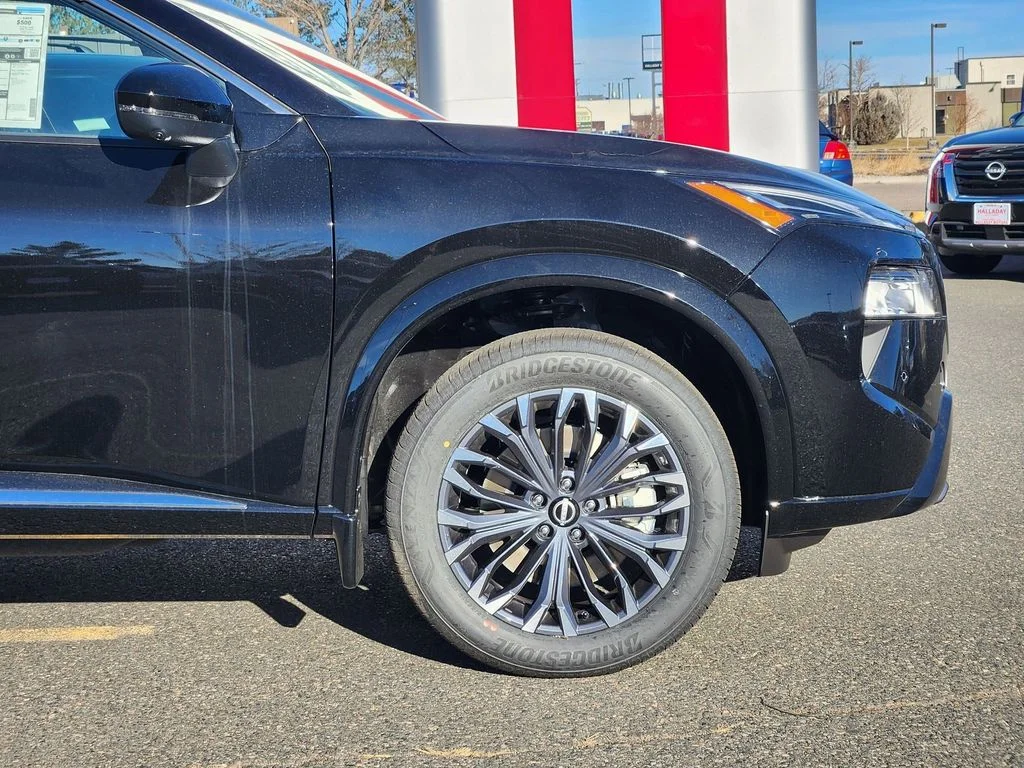 2026 Nissan Rogue Platinum - Photo 8