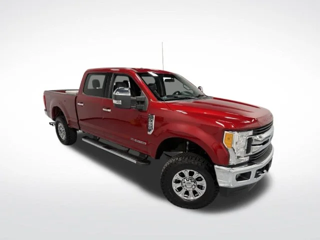 Used 2017 Red Ford XLT image 31