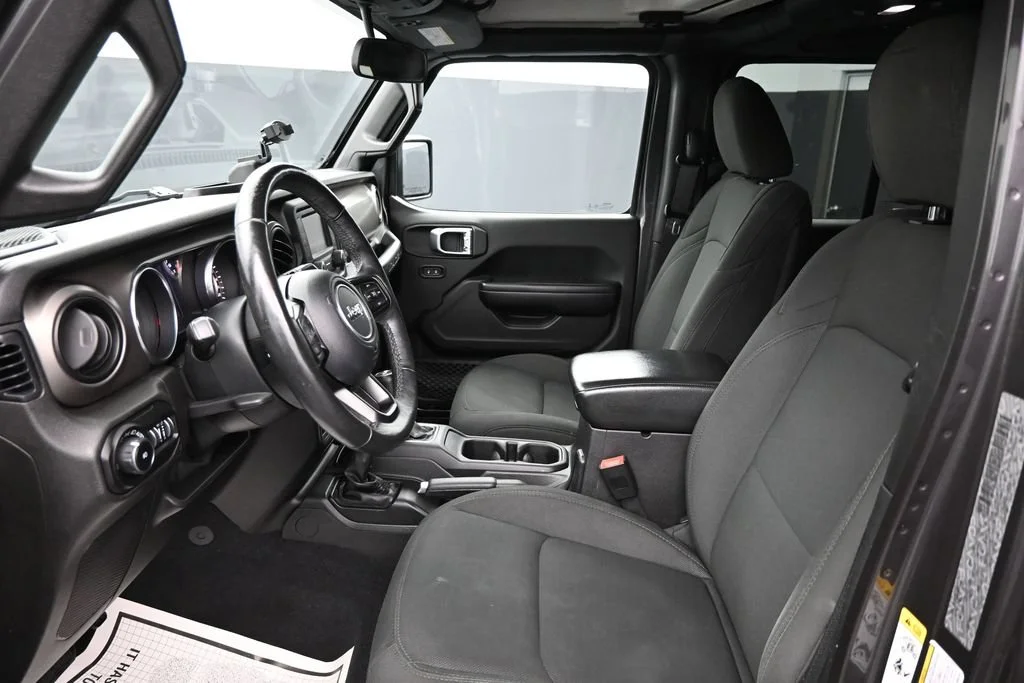 Used 2018 Gray Jeep Unlimited Sport S image 11