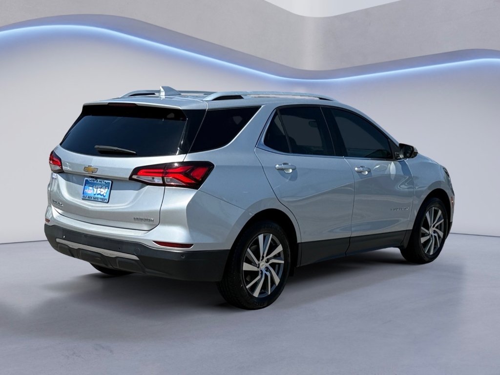 Used 2022 Silver Ice Metallic Chevrolet Premier image 3