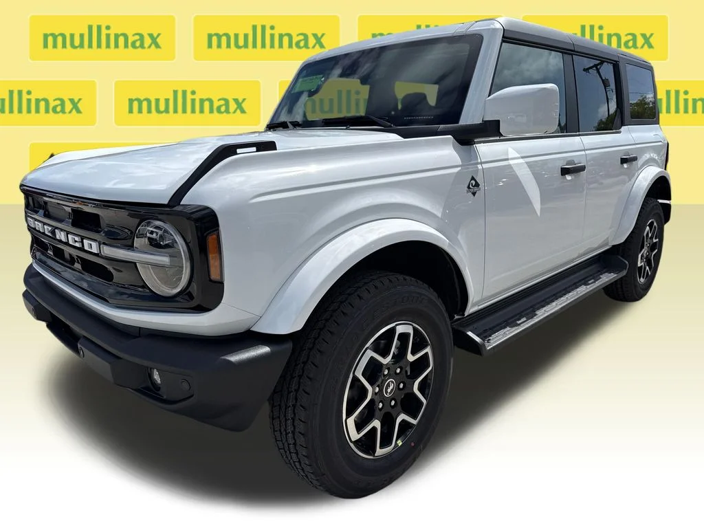 New 2026 White Ford Outer Banks image 17