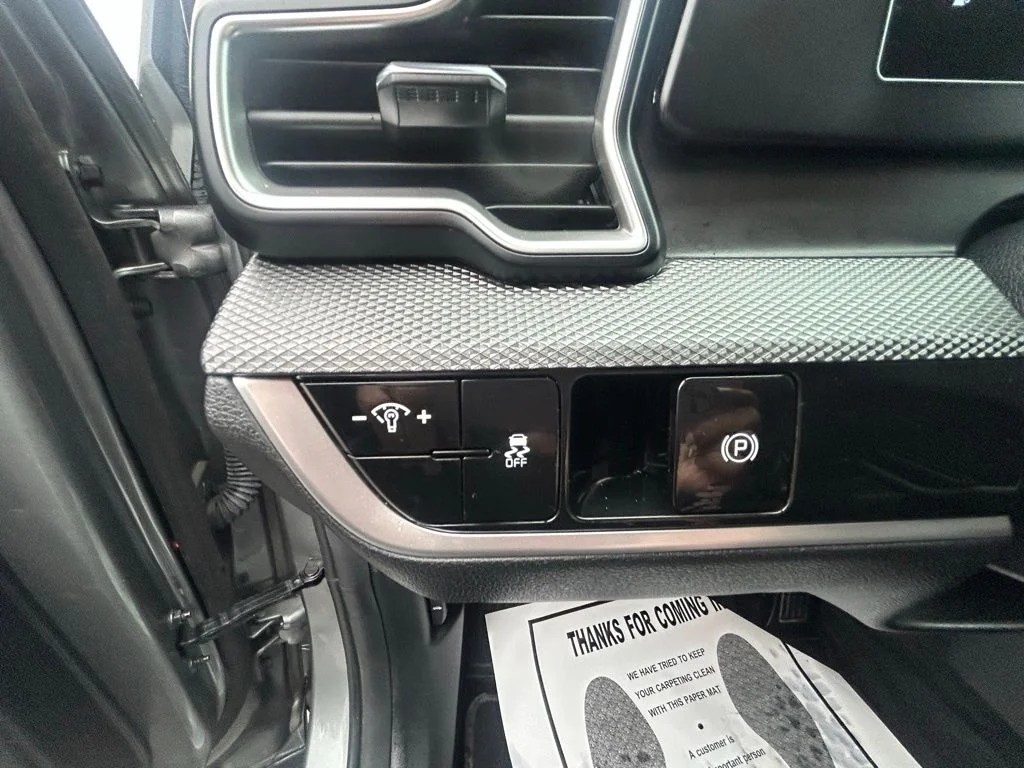 2024 Kia Sportage LX - Photo 19