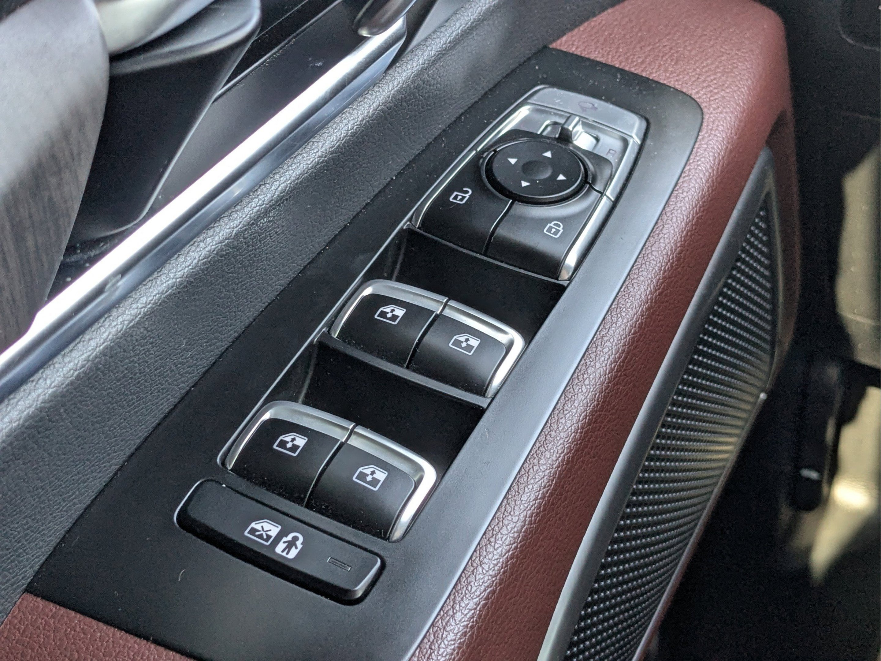 2024 Kia Telluride EX - Photo 28