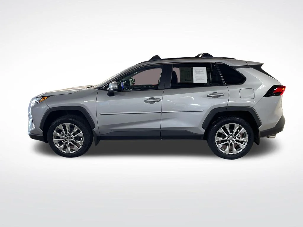 Used 2024 Silver Toyota XLE Premium image 2
