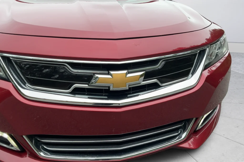 Used 2018 Red Chevrolet Premier image 28