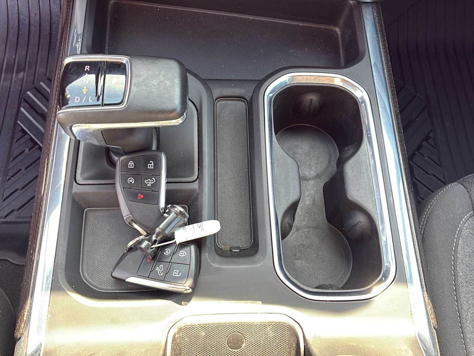 2024 Chevrolet Silverado 1500 RST - Photo 16