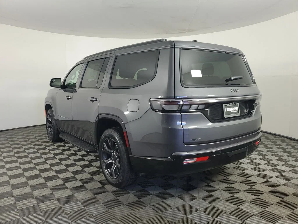 New 2026 Baltic-Gray Metallic Clear-Coat Exterior Paint Jeep Limited Altitude image 5