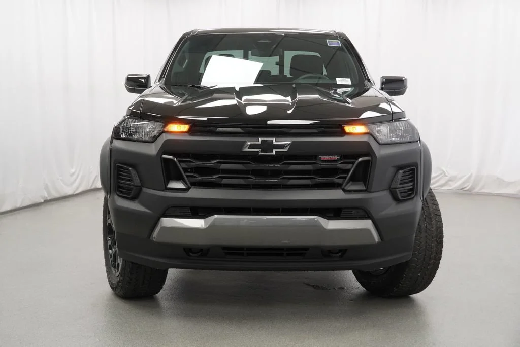 New 2026 Black Chevrolet Trail Boss image 32