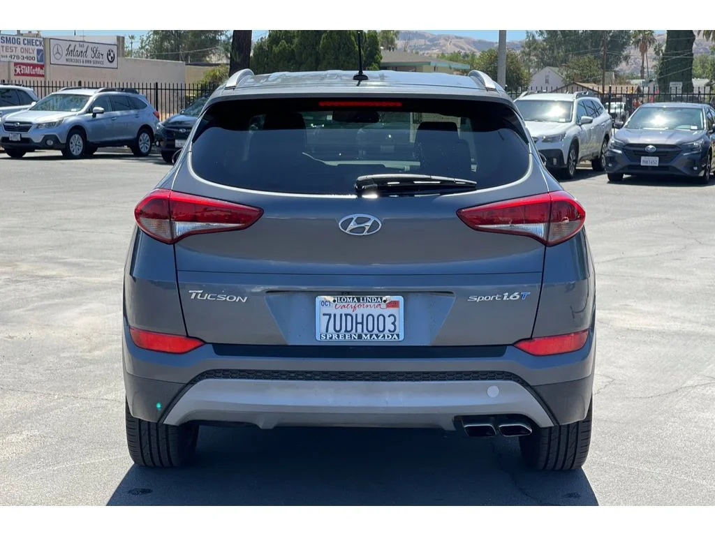 Used 2017 Coliseum Gray Hyundai Sport image 5