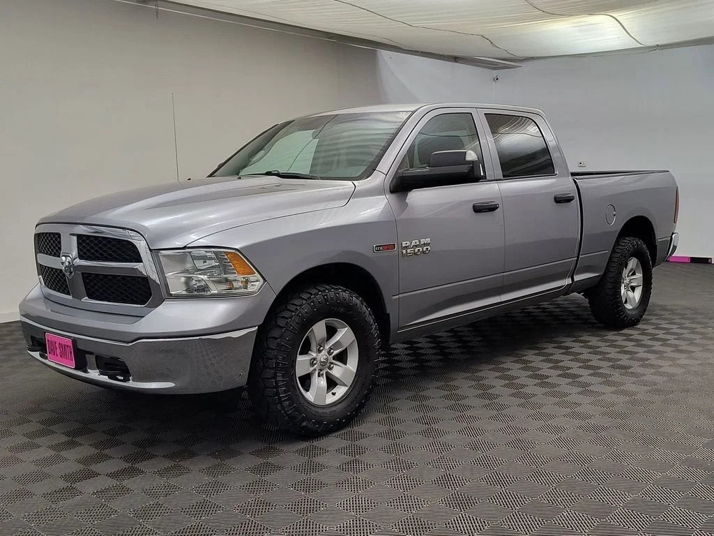 2019 RAM 1500 Classic Tradesman 4x4 Crew Cab 6'4's photo