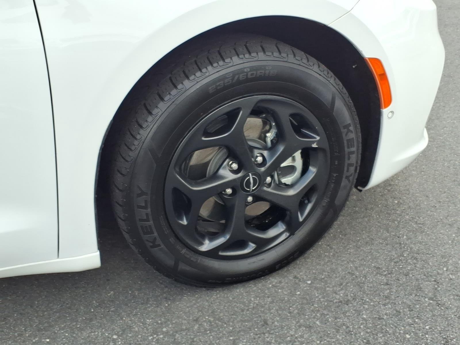 Used 2024 Bright White Clearcoat Chrysler Hybrid S Appearance Pkg image 12