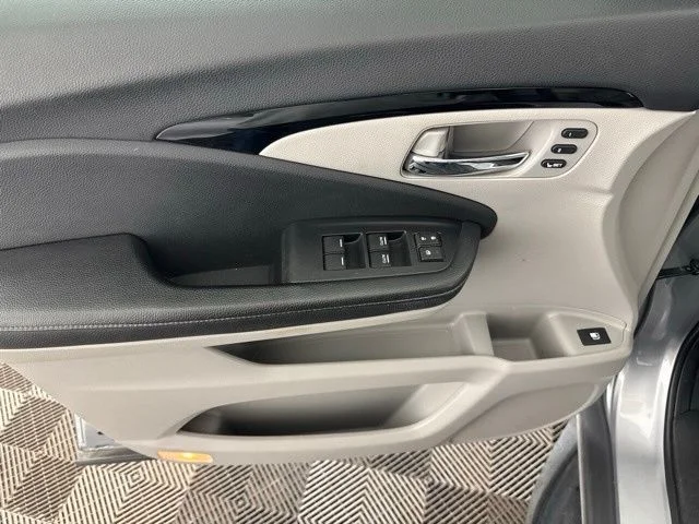 Used 2019  Honda RTL-E image 23
